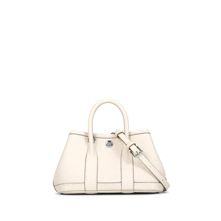 Léonore Paris Tote Bag