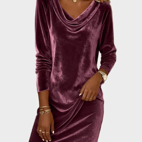 Freya - Loose Velvet Dress