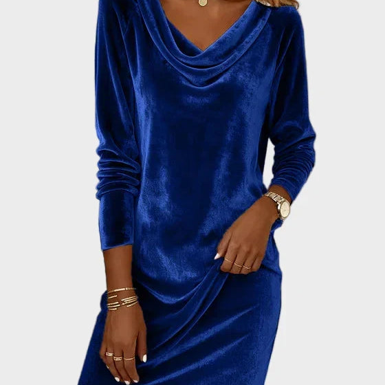 Freya - Loose Velvet Dress
