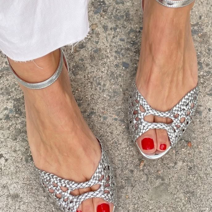 Isadora | Golden Woven Sandals