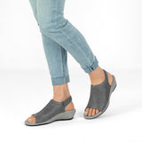 Hazel – Subtle Sophistication in Soft Grey