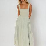 Scarlett – Elegant Fit & Flare Dress