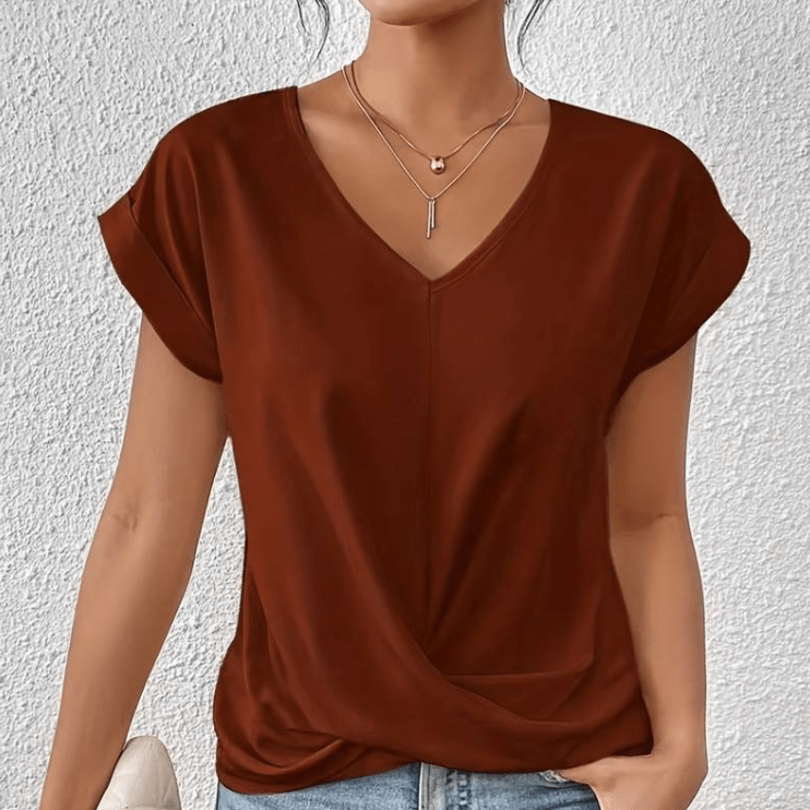 Luna | Tummy tucking V-neck top
